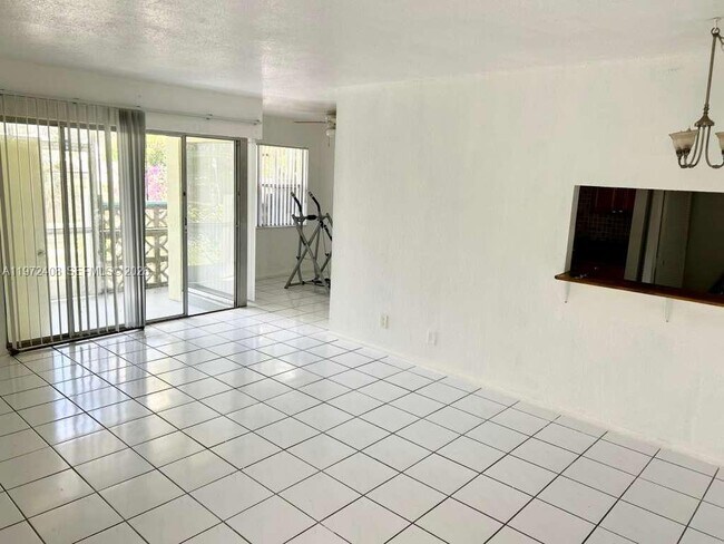 Building Photo - 2035 NW 46th Ave