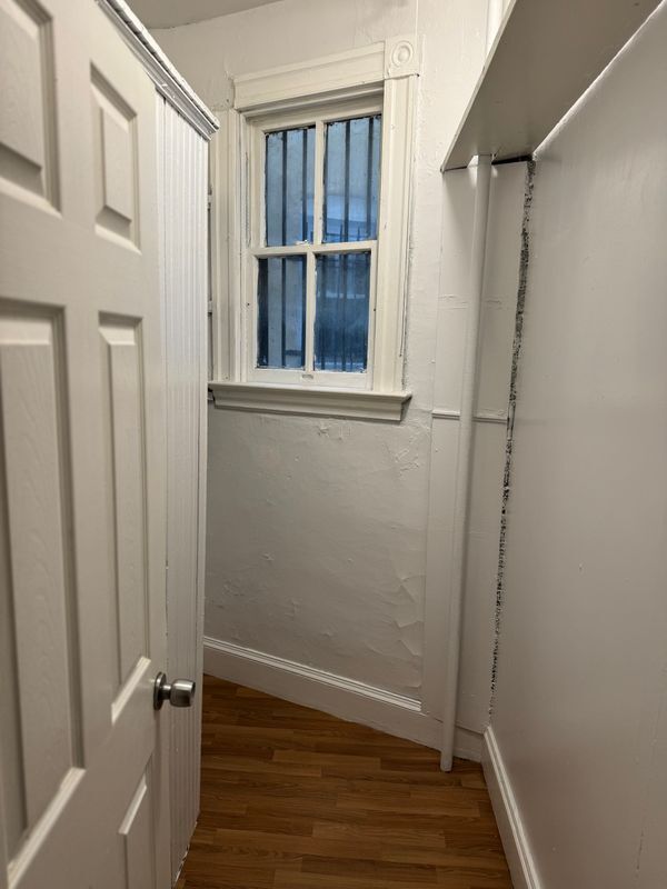 Building Photo - 537 Sanford Pl