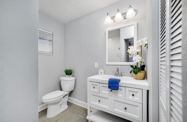 Building Photo - 3703 W Leila Ave