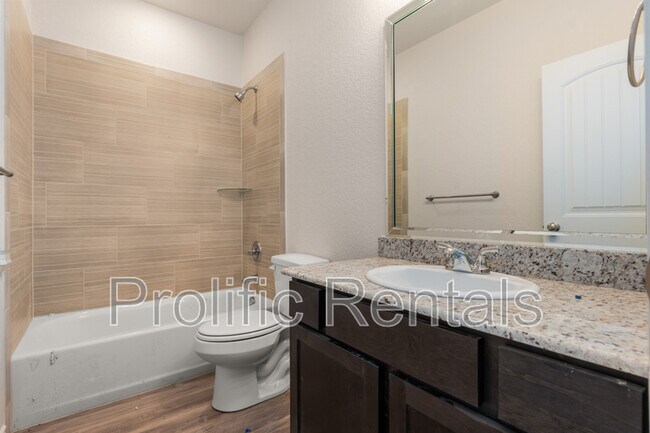 Building Photo - 103 Levi Ct