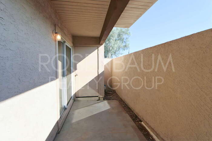 Building Photo - 410 E 9th Ave