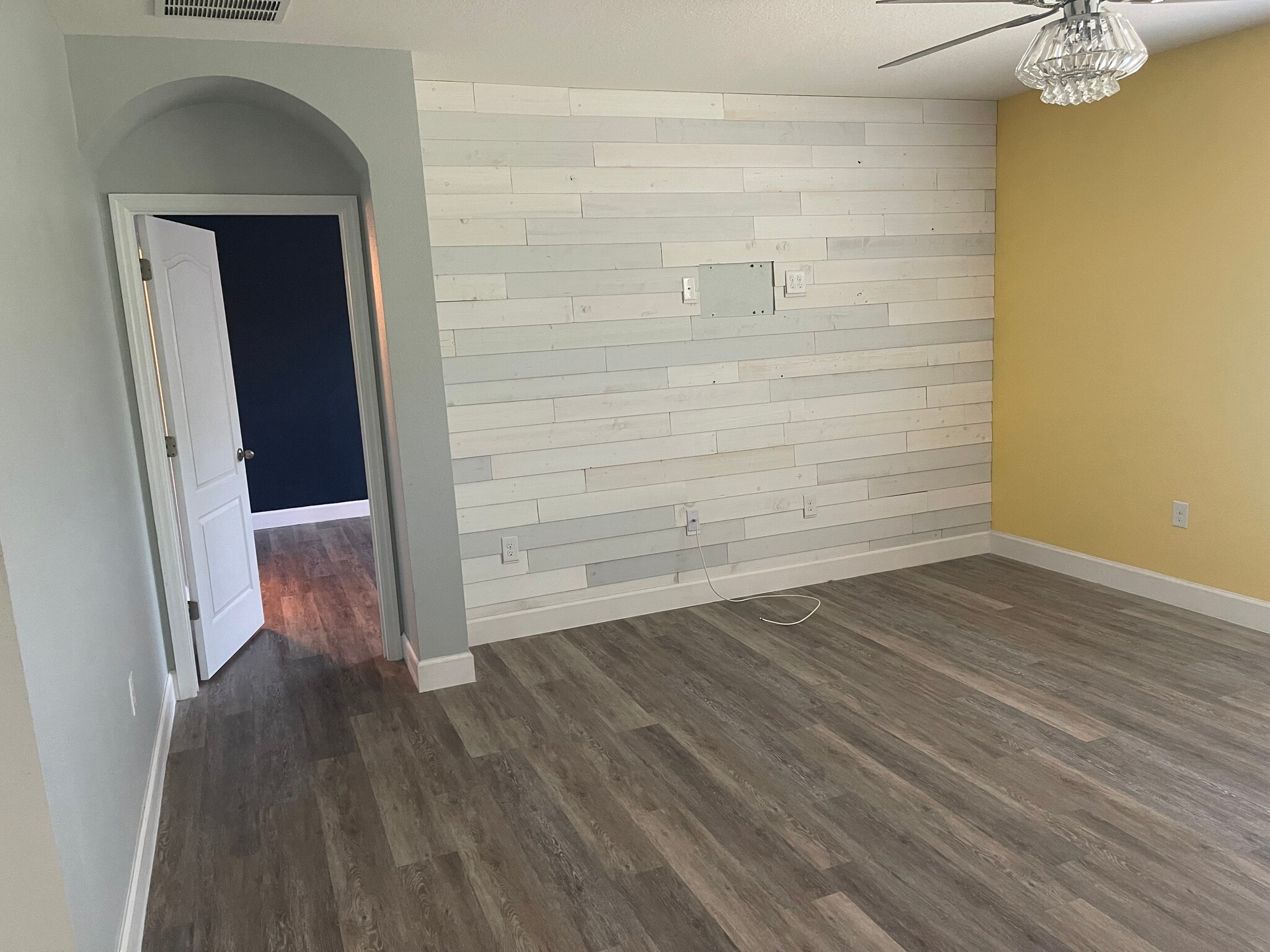 Living area - 15450 Trinity Fall Way