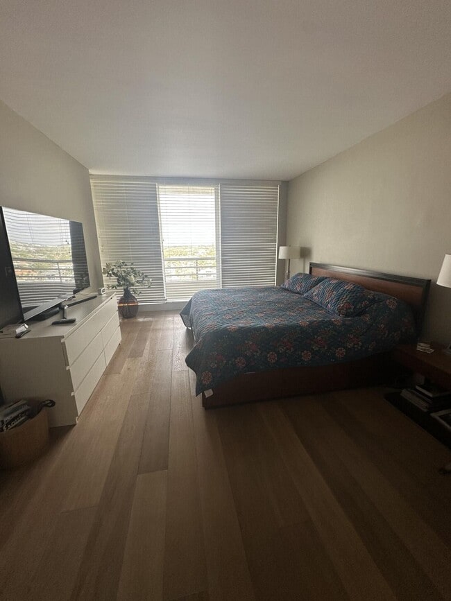 Building Photo - 4101 N Ocean Blvd