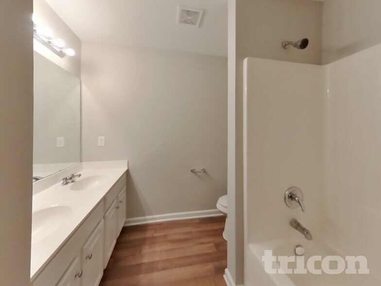 Building Photo - 99 Stonebridge Crossing