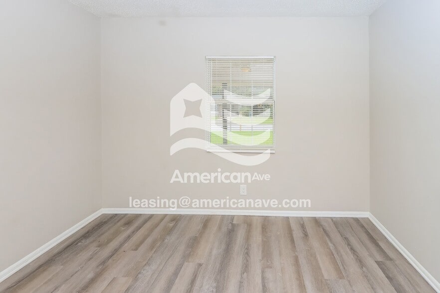 Building Photo - 505 Madrid St