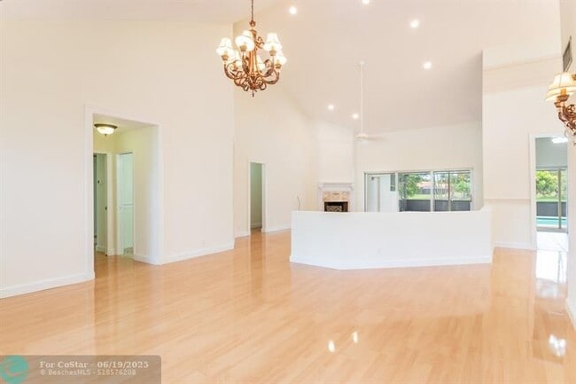 Building Photo - 1561 NW 101st Ave