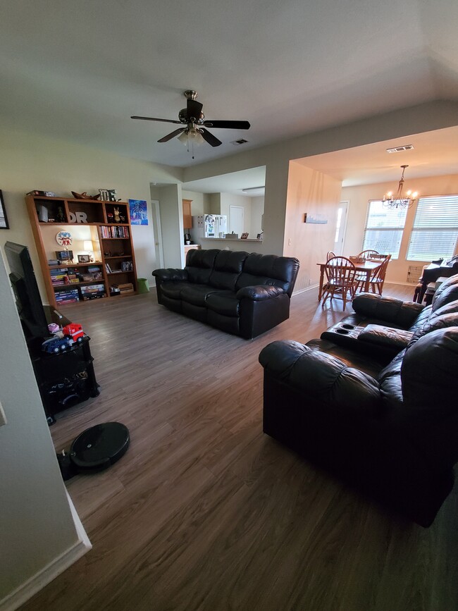 Living and Dining - 3609 Sonoma Dr