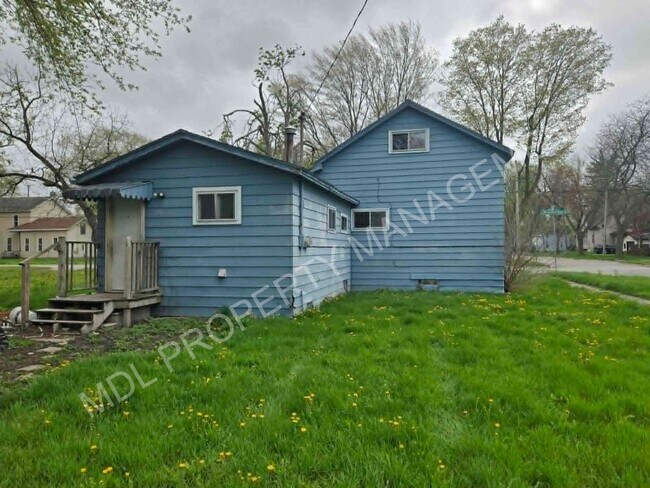 Building Photo - Spacious 3-Bedroom Home in Saginaw