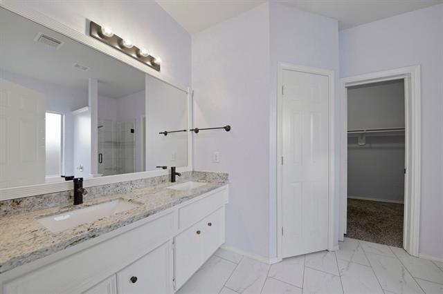 Building Photo - 16246 Field Haze Tr