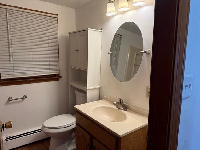 Building Photo - 192 Spring St