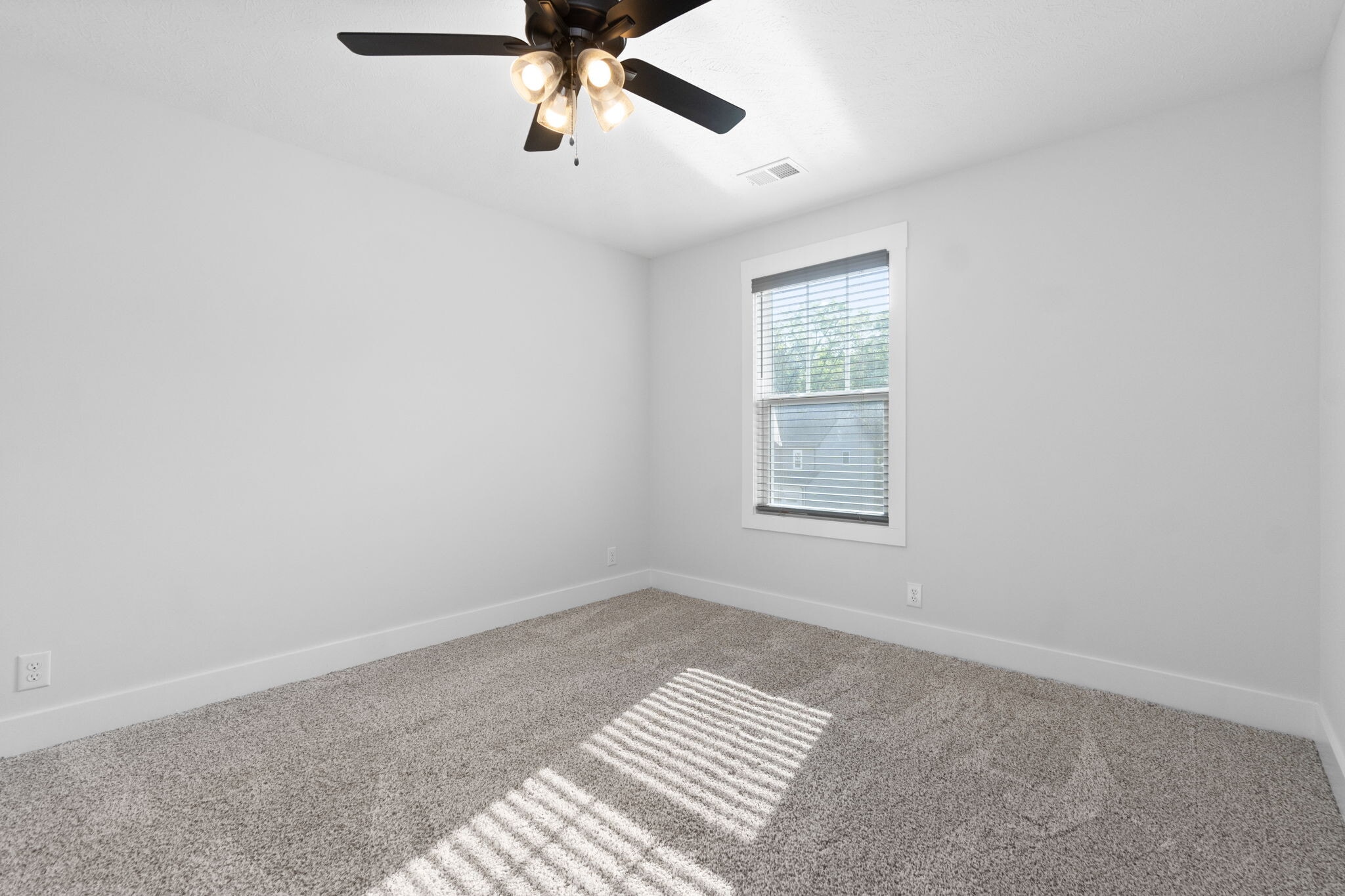 Building Photo - 1022 Brightwood Ct