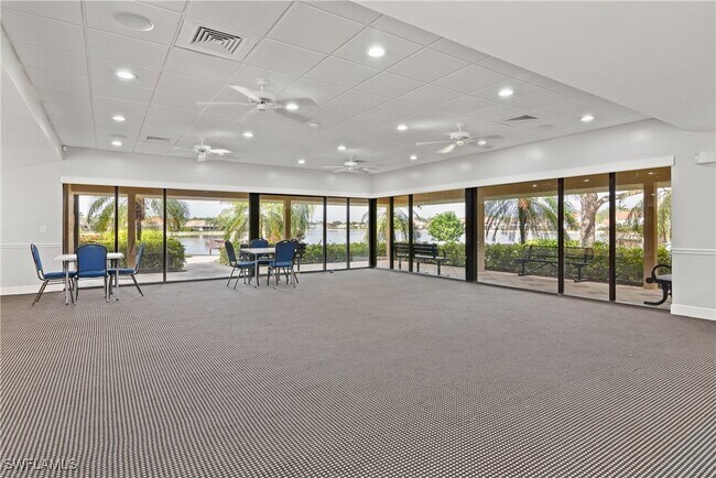 Building Photo - 6637 Vancouver Ln