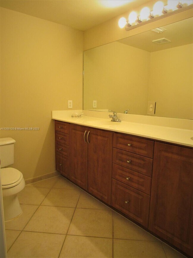 Building Photo - 6505 Emerald Dunes Dr