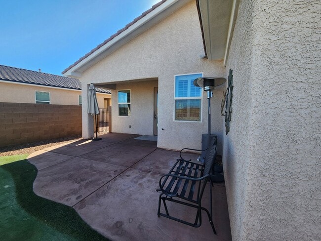 Building Photo - Lovely Home in Billbray Ranch