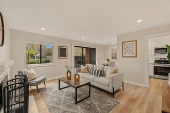 Building Photo - 3401 La Terrace Cir