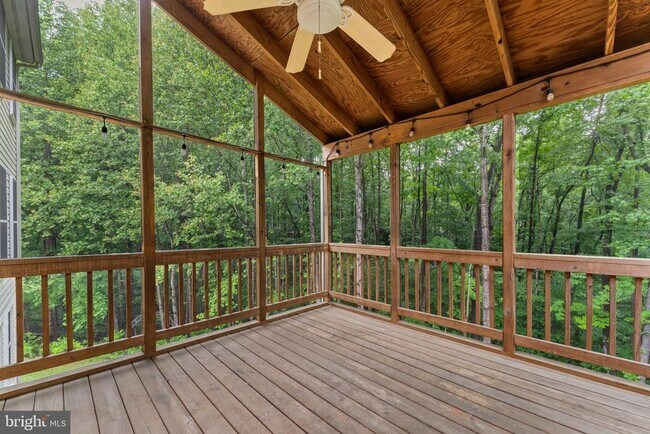 Building Photo - 10105 Cotter Ct