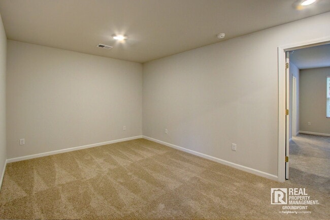 Building Photo - 169 Fern Brg Dr