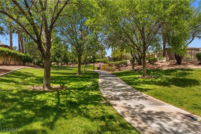 Building Photo - 3010 Hammerwood Dr