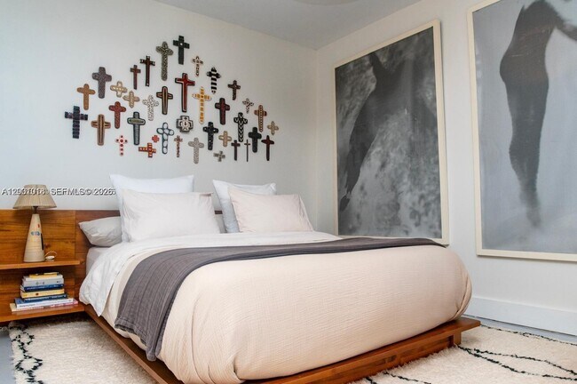 Building Photo - 1000 West Ave