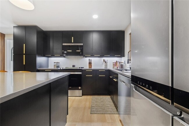 Building Photo - 4103 N Gomez Ave