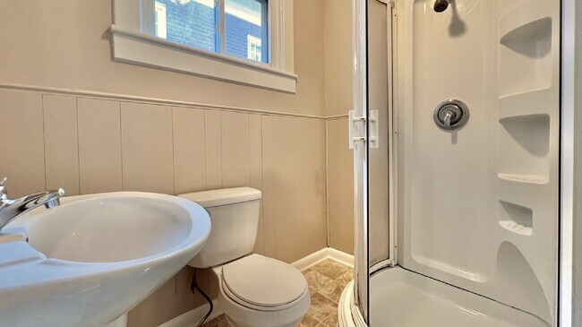 Building Photo - Coming Soon: 1BR, 1BA duplex