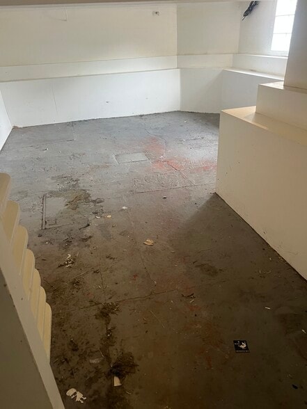 Has been cleaned - 606 Washington St