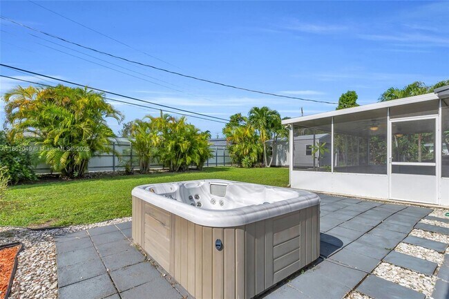 Building Photo - 9250 SW 31st Terrace