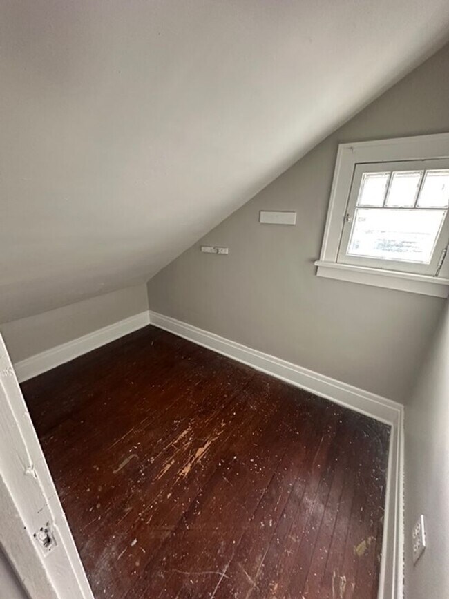 Building Photo - 25 Meech Park