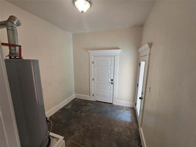 Building Photo - 602 Garwood St