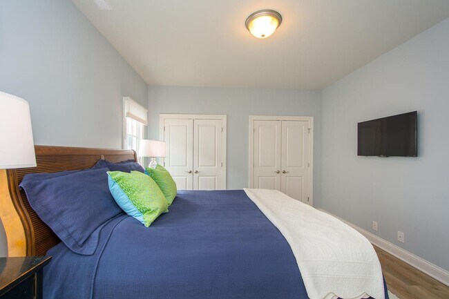 Building Photo - Norton Commons Fully Furnished Condo for Rent!