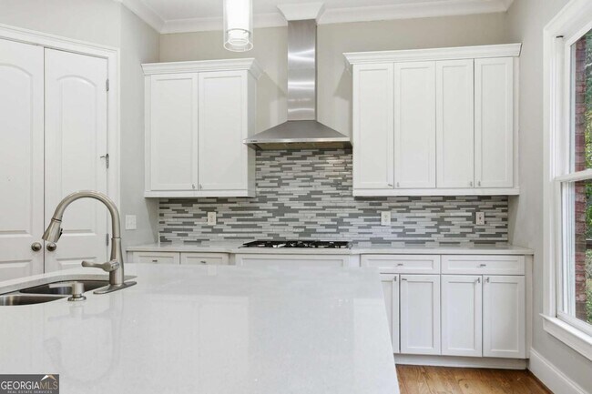 Building Photo - 845 Botanica Way