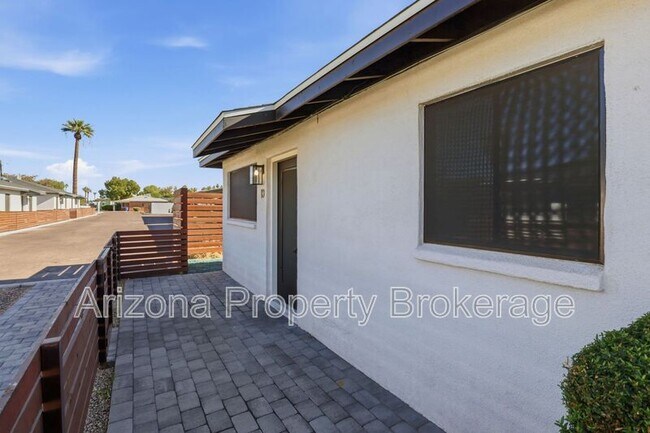 Building Photo - 4150 N 25th St