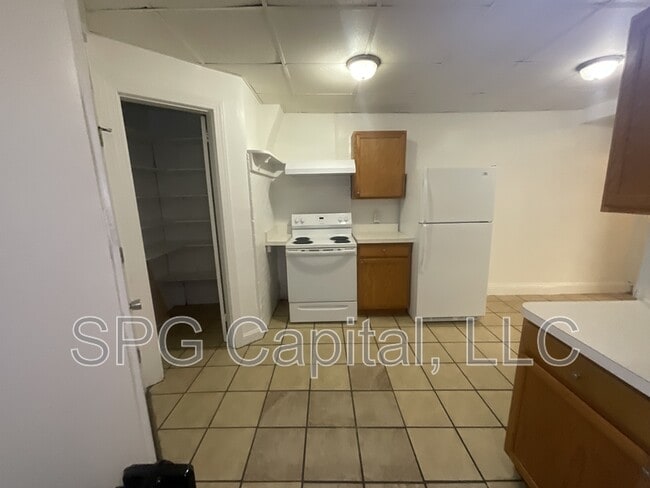 Building Photo - 266 W Jackson St