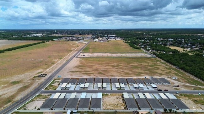 Building Photo - 13 Vision St