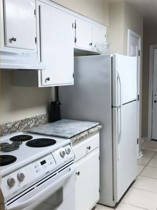 Building Photo - 4321 Snoopy Ln