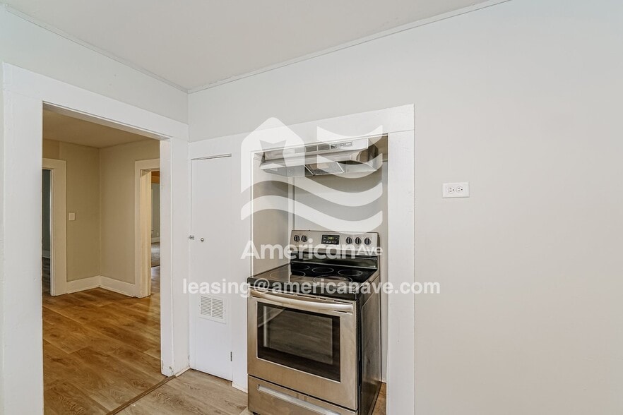 Building Photo - 1409 Alabama Ave SW