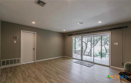 Building Photo - 5310 Lakeaire Blvd
