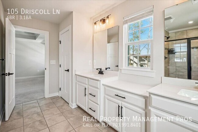 Building Photo - 105 Driscoll Ln