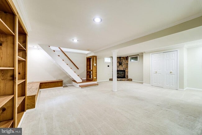 Building Photo - 4038 Maple St