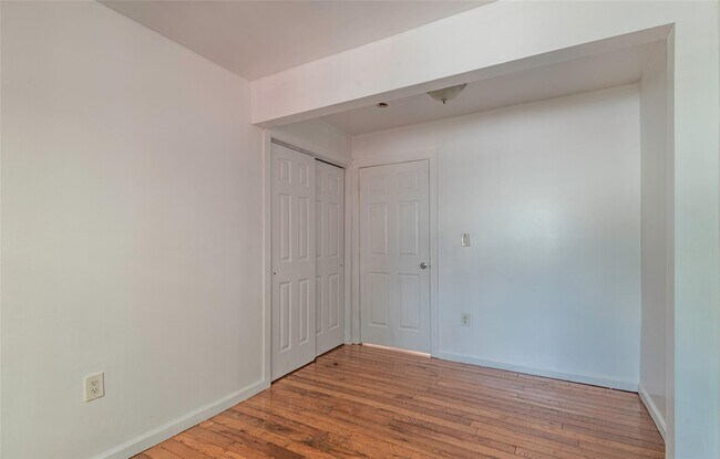 Building Photo - 90-13 181st St