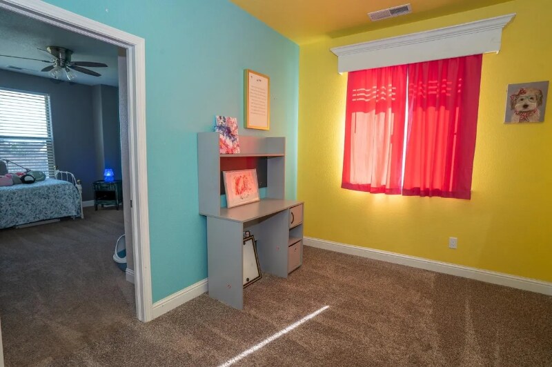 Building Photo - 7269 W Robinwood Ln