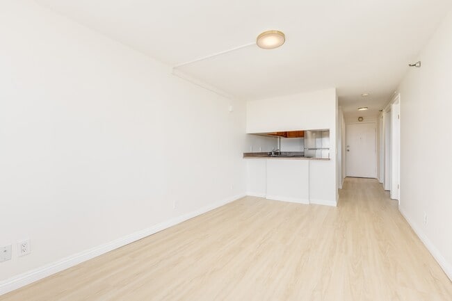 Building Photo - 2542 Date St