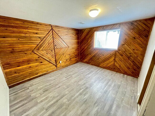 Building Photo - Charming 3 Bed, 2 Bath Home Near CSU & Old Town Fort Collins!