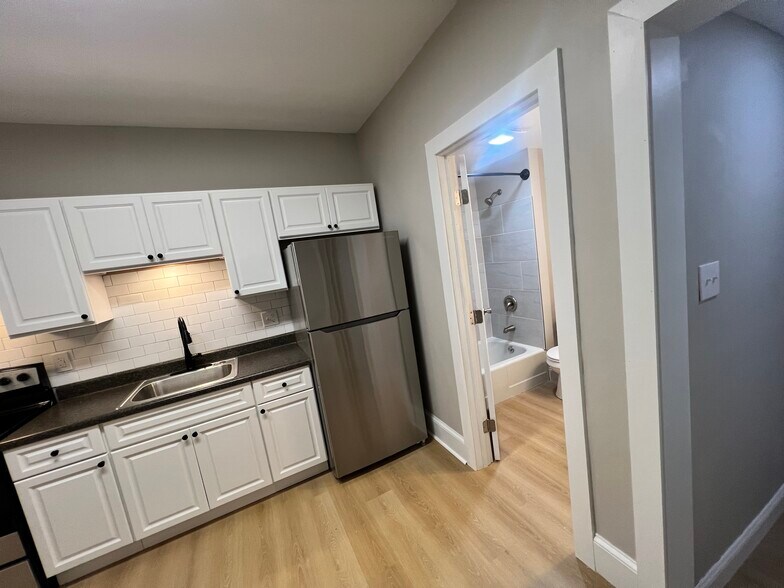 New Kitchen - 12 W Lancaster Ave