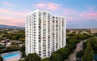 Building Photo - 2170 Century Pk E