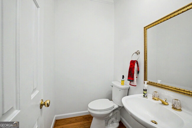 Building Photo - 322 Welton Way