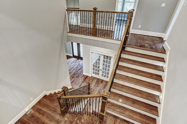 Building Photo - 325 Bunker Hill Rd