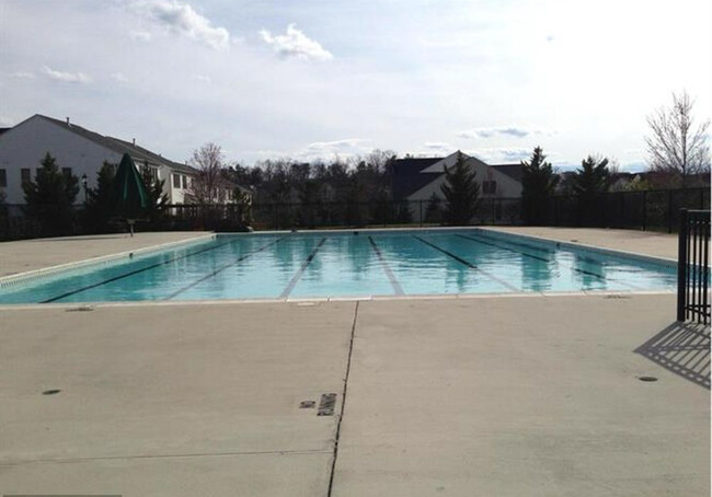 Building Photo - 5131 Anchorstone Dr