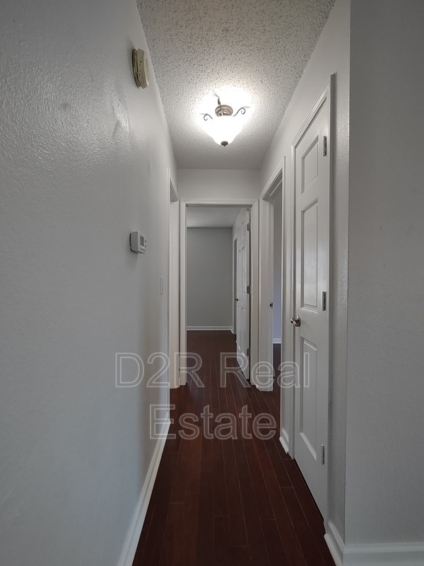 Building Photo - 1121 Branigin Creek Ct