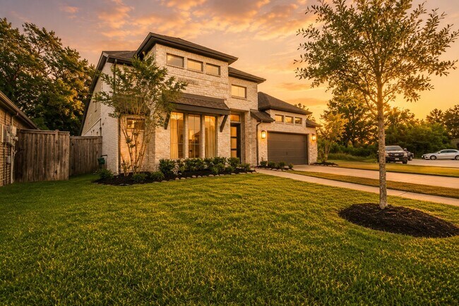 Building Photo - 1618 Clover Ct